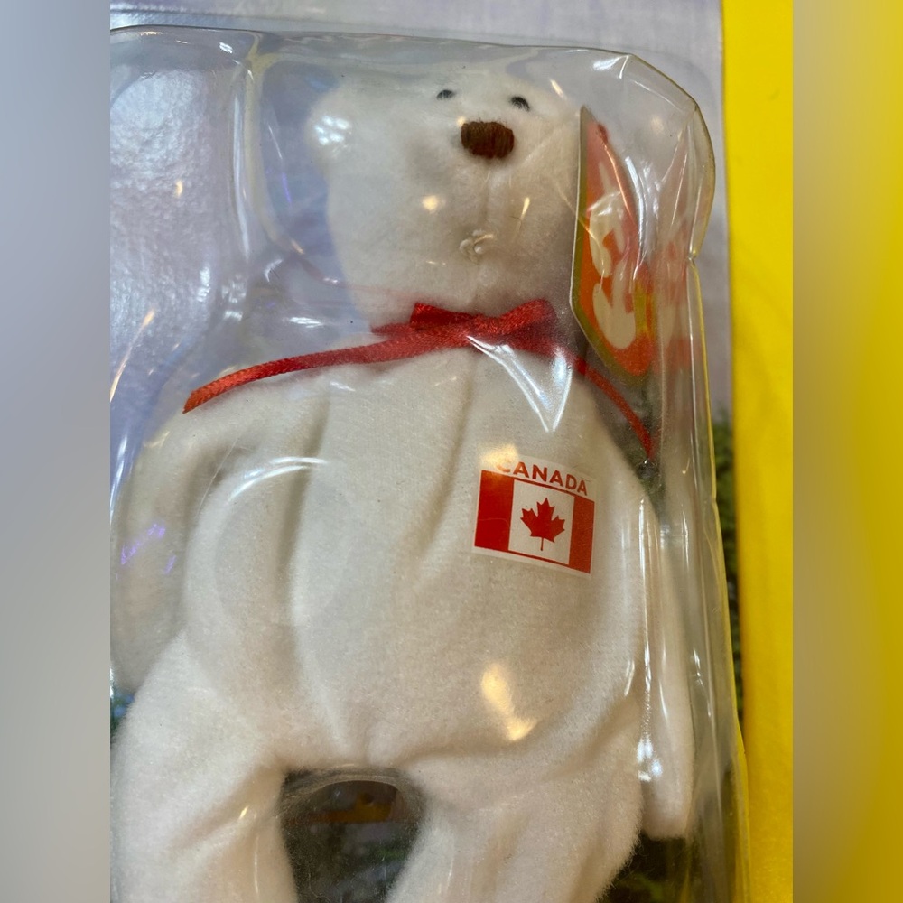 NIP Rare Ty Maple the Bear - White Plush Beanie Baby